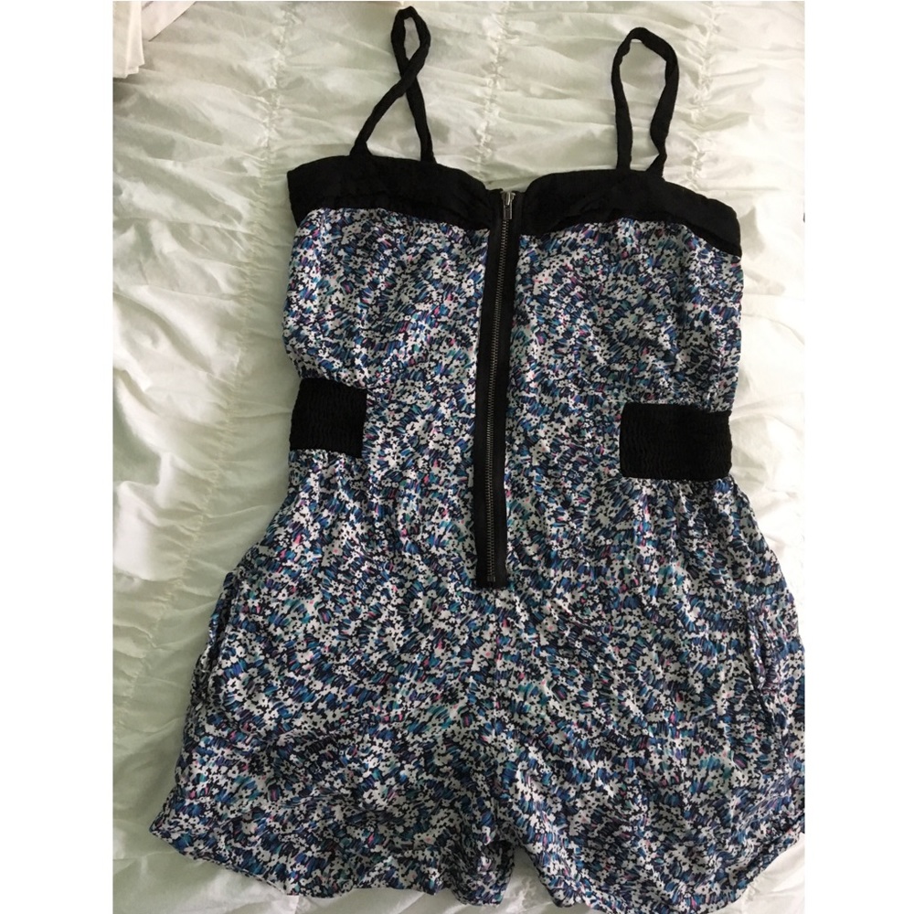 Small floral Roxy romper